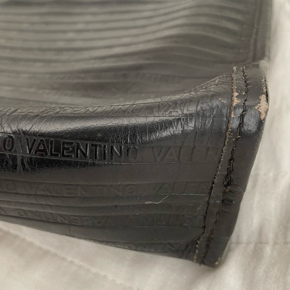SOLD ‼️Vintage Valentino Clutch - Picture 9 of 14